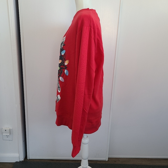 NWT Unisex Adorable Crazy Kitty Christmas Lights Sweatshirt Size L - Picture 2 of 3